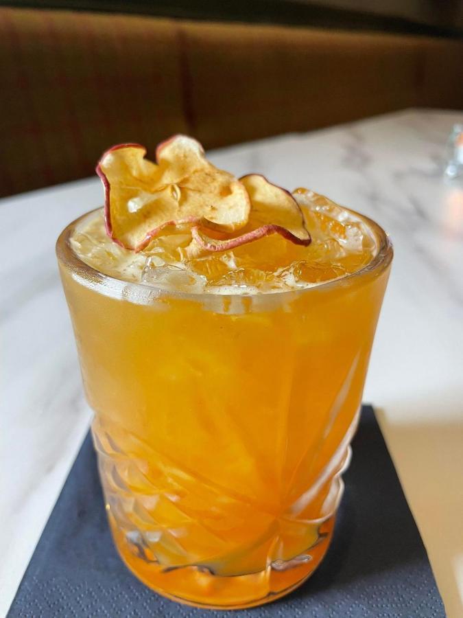 Airlie Arms Hotel Kirriemuir Ngoại thất bức ảnh