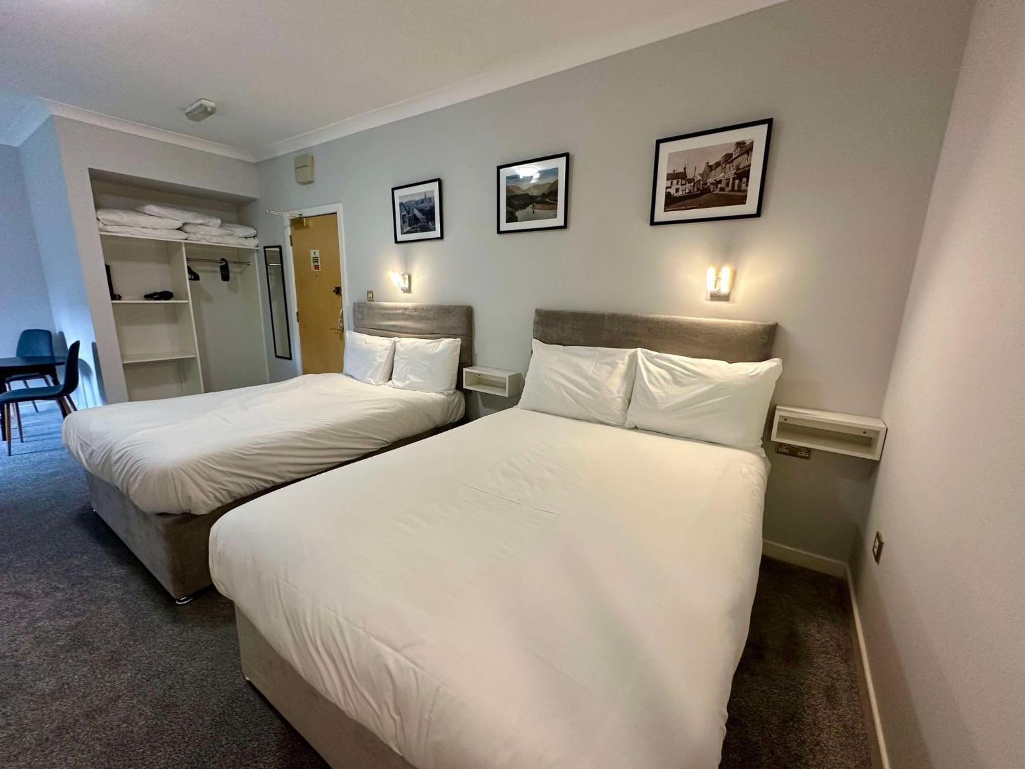 Airlie Arms Hotel Kirriemuir Ngoại thất bức ảnh