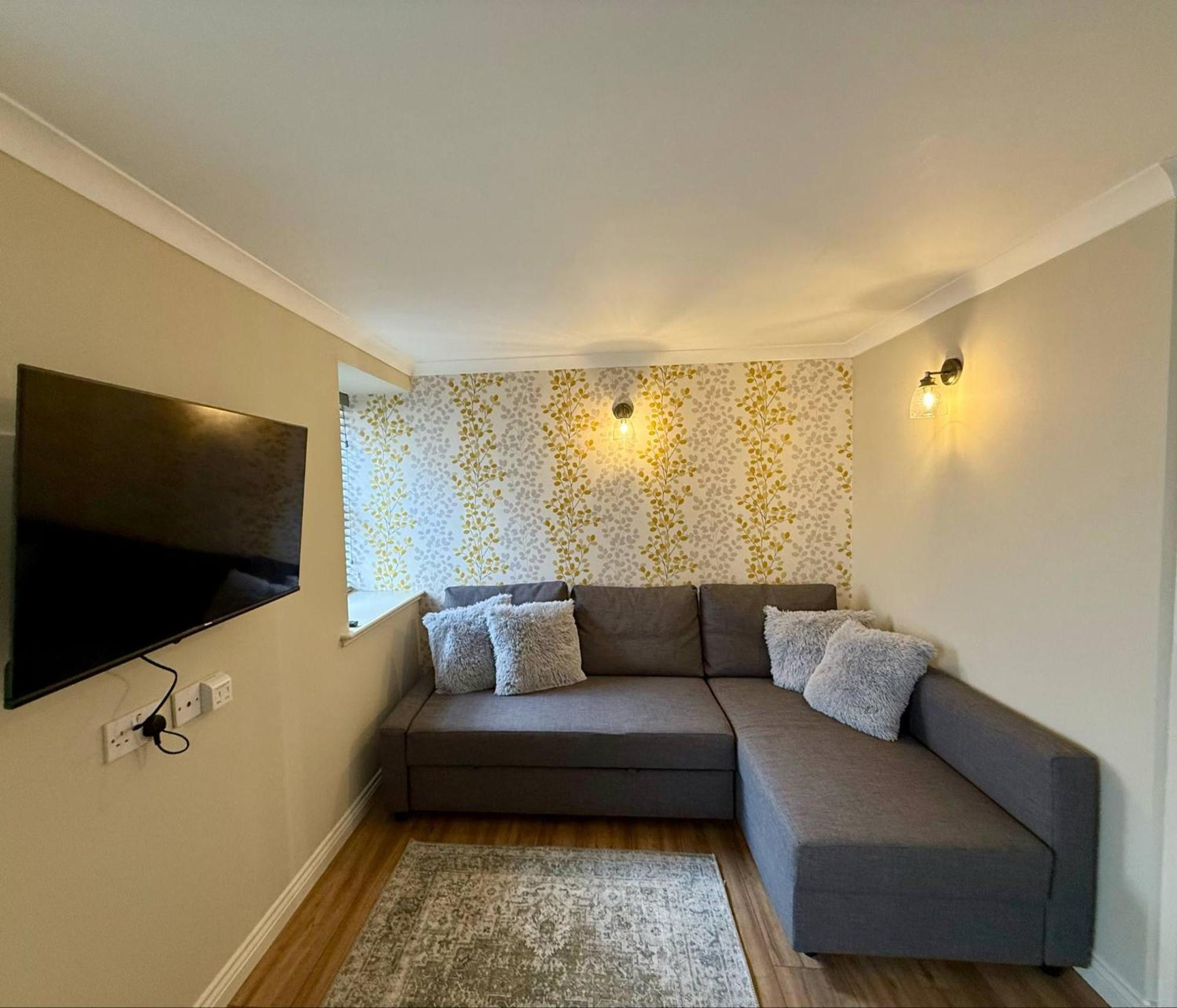 Airlie Arms Hotel Kirriemuir Ngoại thất bức ảnh